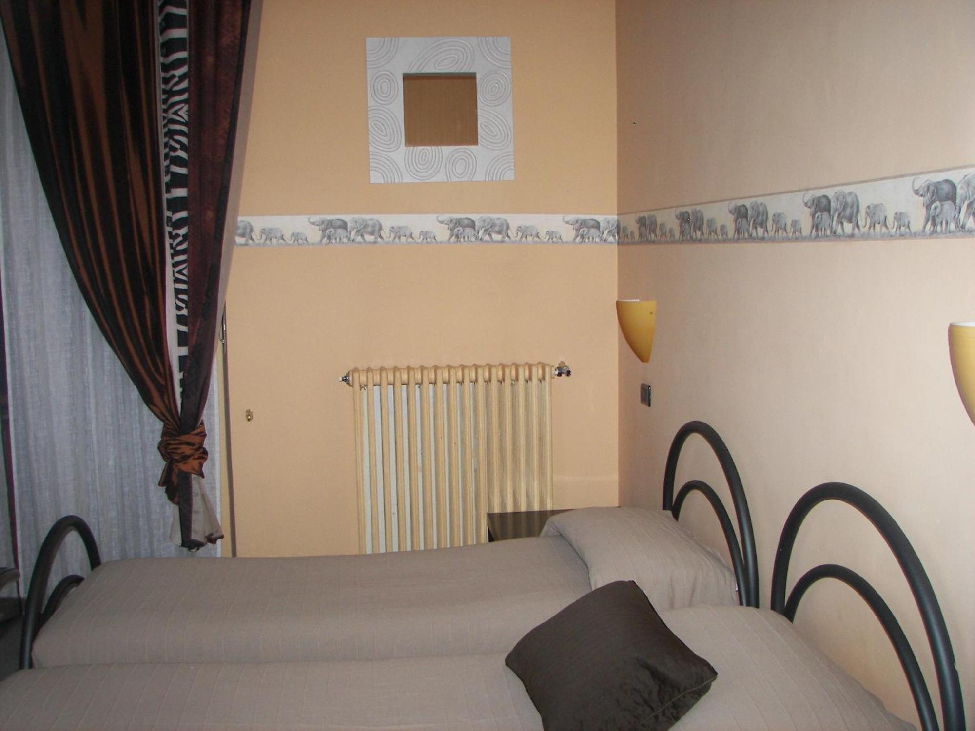 Albergo Sangrila Ланцо-Торинезе Экстерьер фото