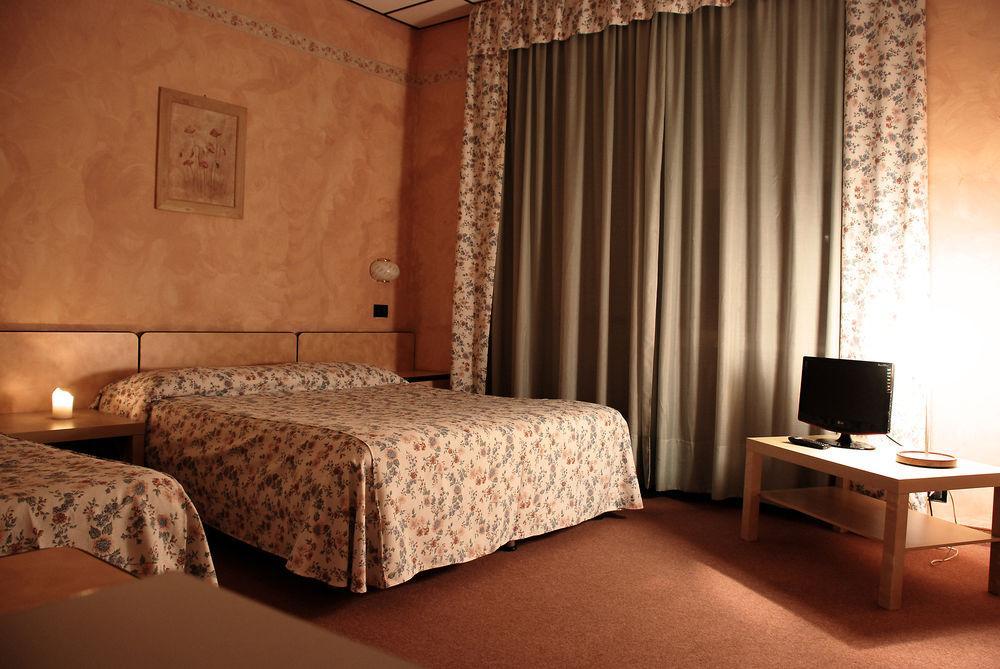 Albergo Sangrila Ланцо-Торинезе Экстерьер фото